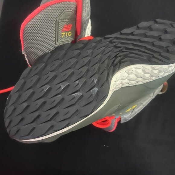 New Balance 710 Gray Lace up Mid Hiking boots , size 11 - Picture 7 of 8